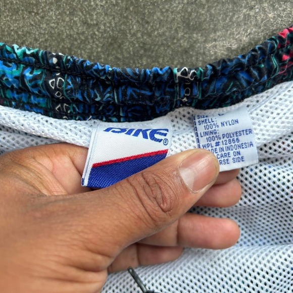 Vintage 90s Bike Nylon Size Large Geometric Patterned Swim Trunks - Picture 3 of 3
